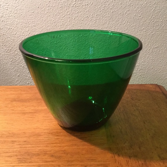 Vintage Emerald Green Bowl Depression Glass - Picture 7 of 8